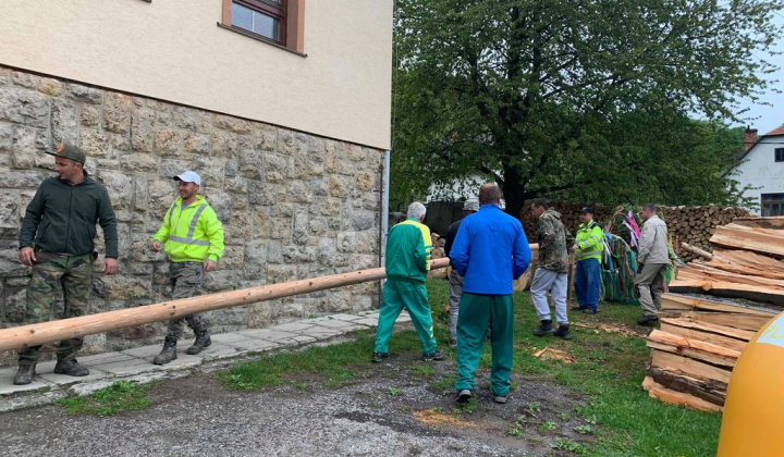 Stavanie mája 30.04.2019