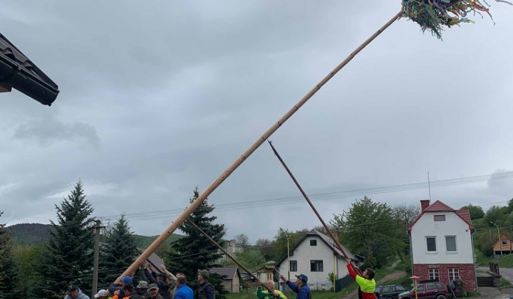 Stavanie mája 30.04.2019