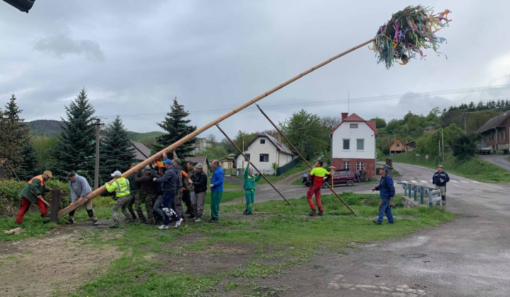 Stavanie mája 30.04.2019
