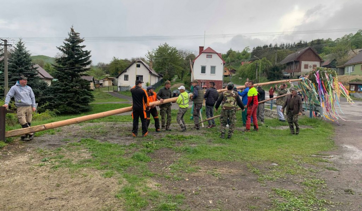 Stavanie mája 30.04.2019