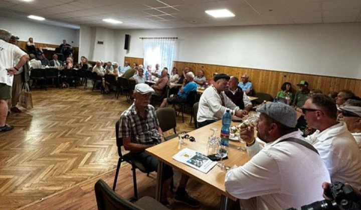 Aero - sprievod veteránov 04.07.2025