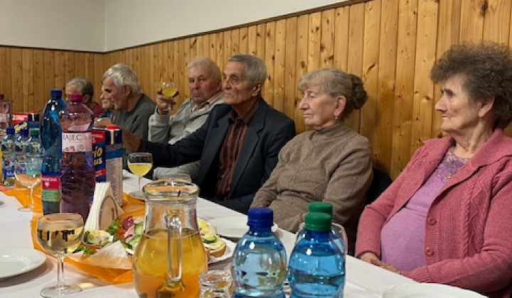 Úcta k starším Obec Veľké Pole 24. 10. 2025