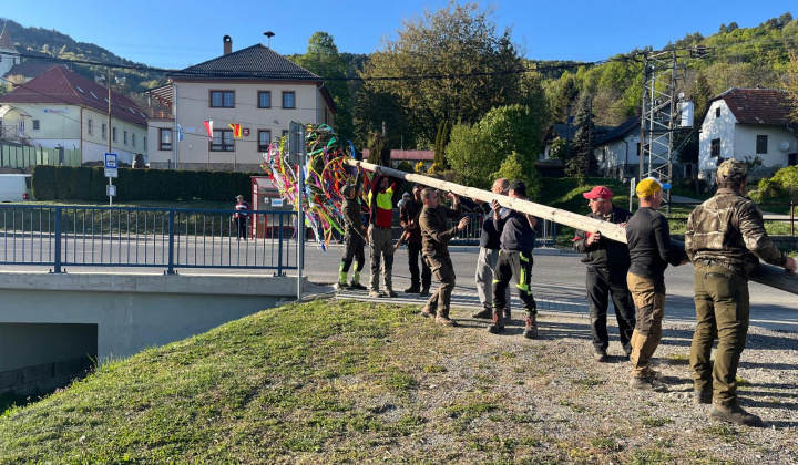 Stavanie mája 30.04.2026